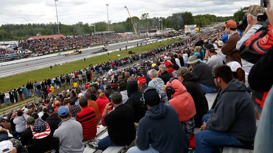 Crowd at New England Dragway