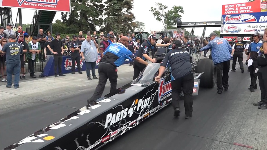 Top Fuel racing in Norwalk