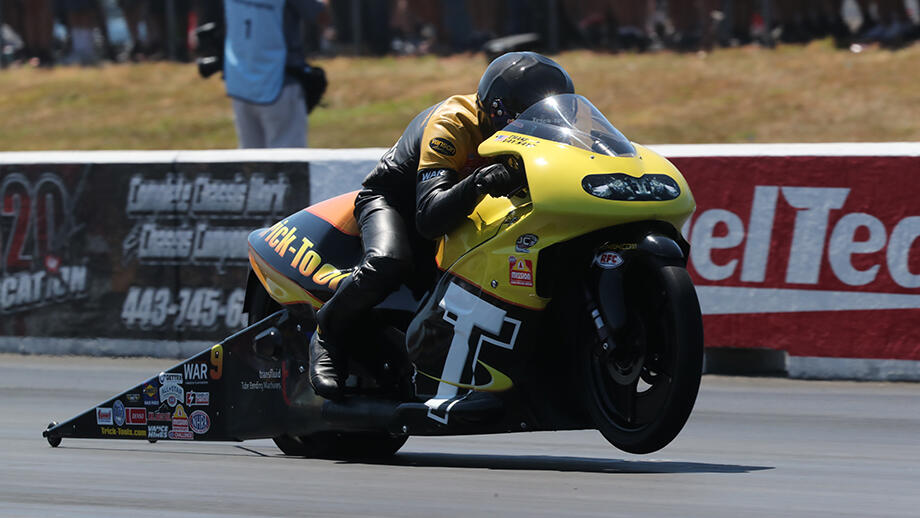 Friday News & Notes from the PlayNHRA Virginia Nationals