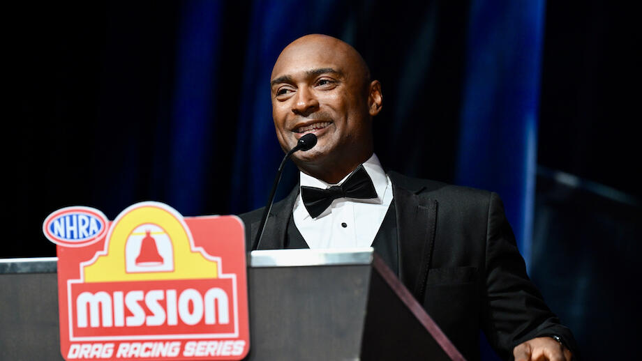 Antron Brown inspires with passionate Top Fuel Championship speech