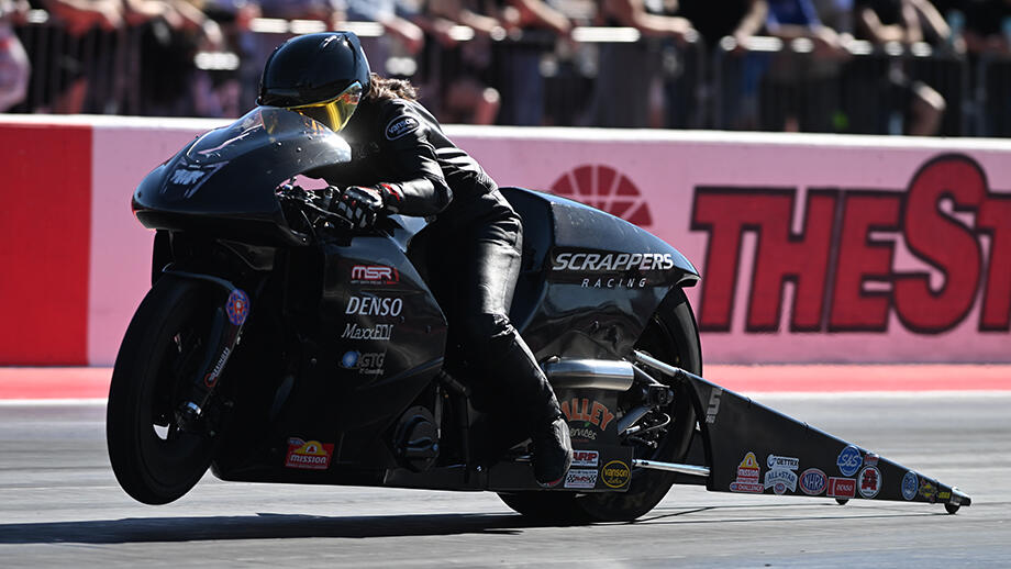 Friday News & Notes from the Ford Performance NHRA Nationals | NHRA