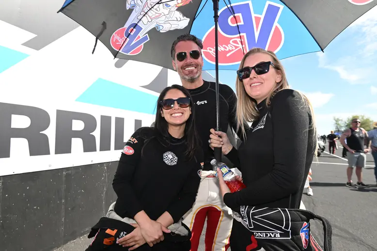 Jasmine Salinas, Travis Shumake, and Ida Zetterström beat the heat