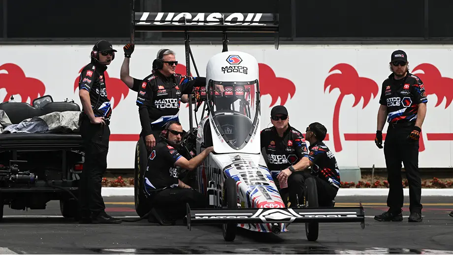Lucas Oil NHRA Winternationals Sunday News and Notes