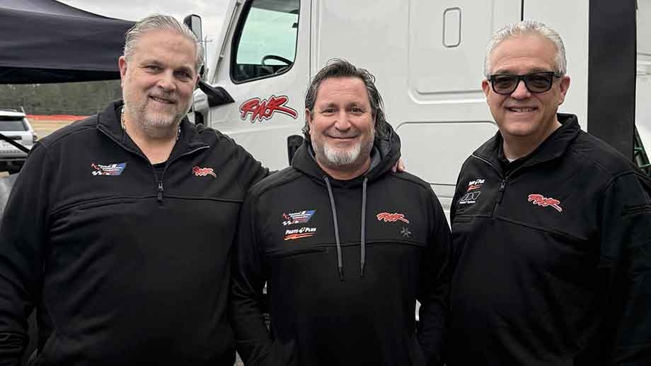 ウォリアー、フレアー、マッチョ、マイケルズ、ベイダー、オーエン、ブレット、ラモン Oberhofer brothers reunite as crew chiefs at Rick Ware Racing | NHRA