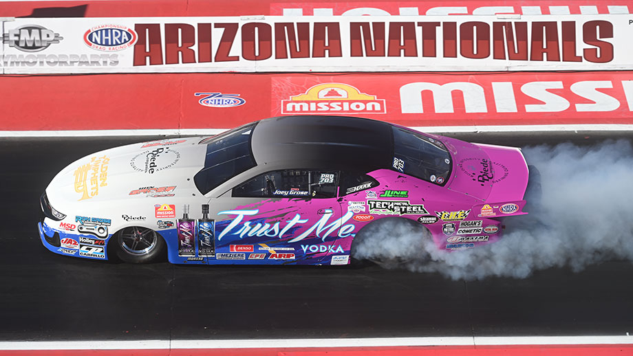 Friday News and Notes from the FMP NHRA Arizona Nationals | NHRA