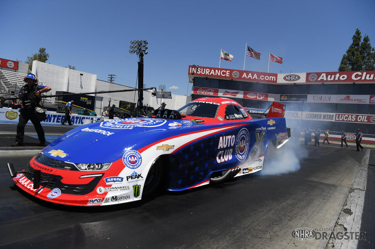 Lucas Oil NHRA Winternationals Sunday photo gallery NHRA