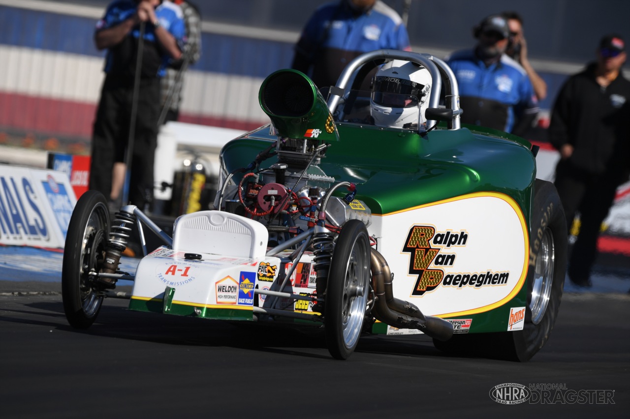 Lucas Oil NHRA Winternationals Saturday photo gallery | NHRA