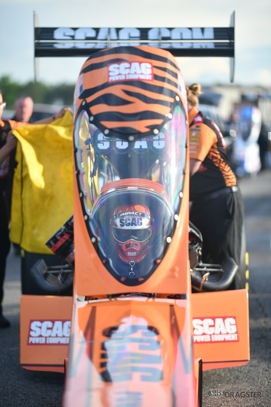 Virginia NHRA Nationals Sunday photo gallery NHRA