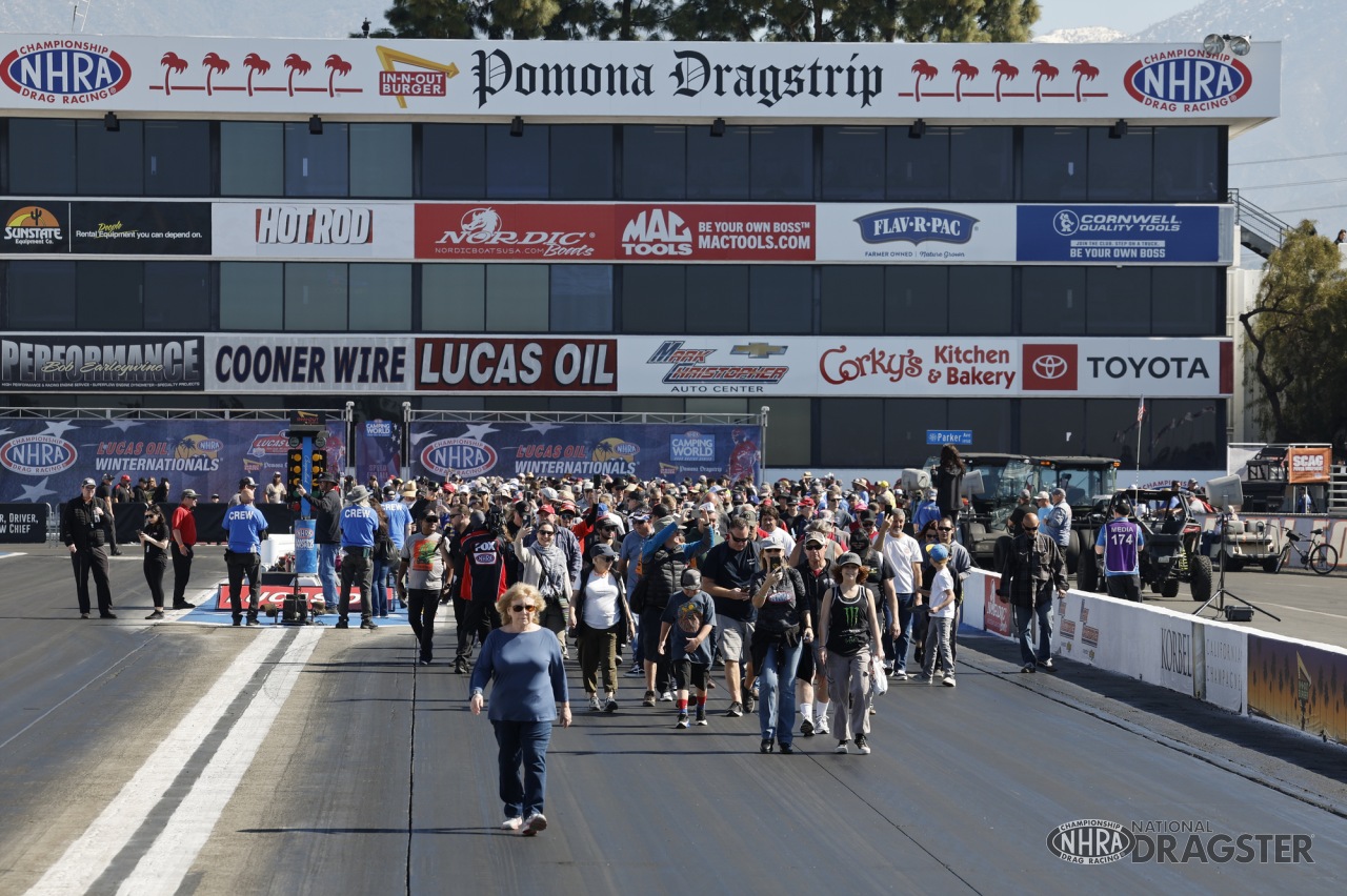 Lucas Oil NHRA Winternationals Sunday photo gallery NHRA