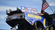 Unloading Ron Capps